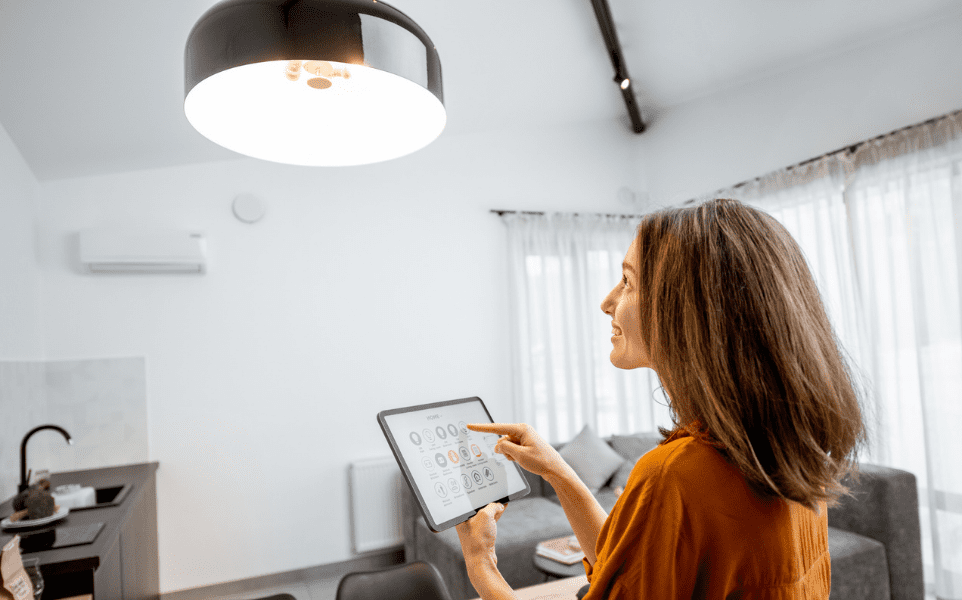 The Key Role of Lighting in Employee Well-Being and Productivity